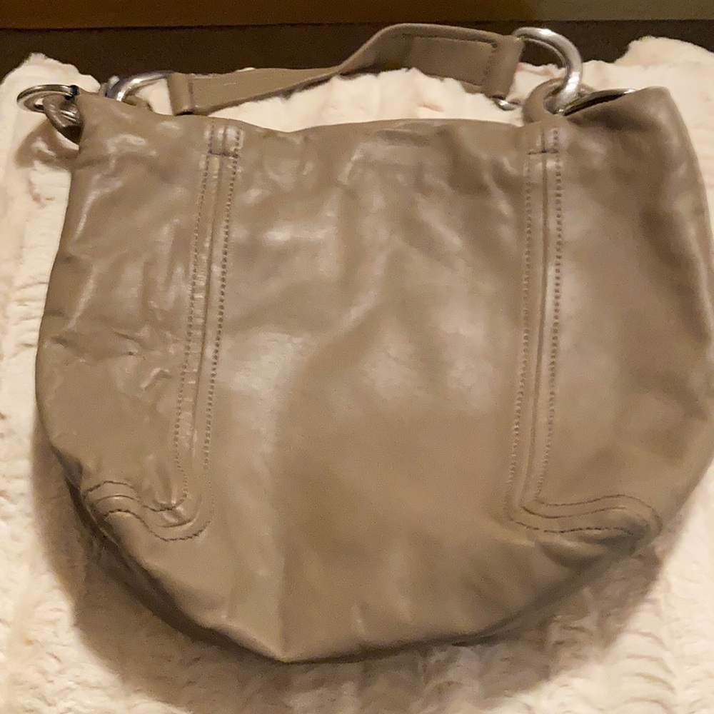 Medium Michael Kors purse, tan